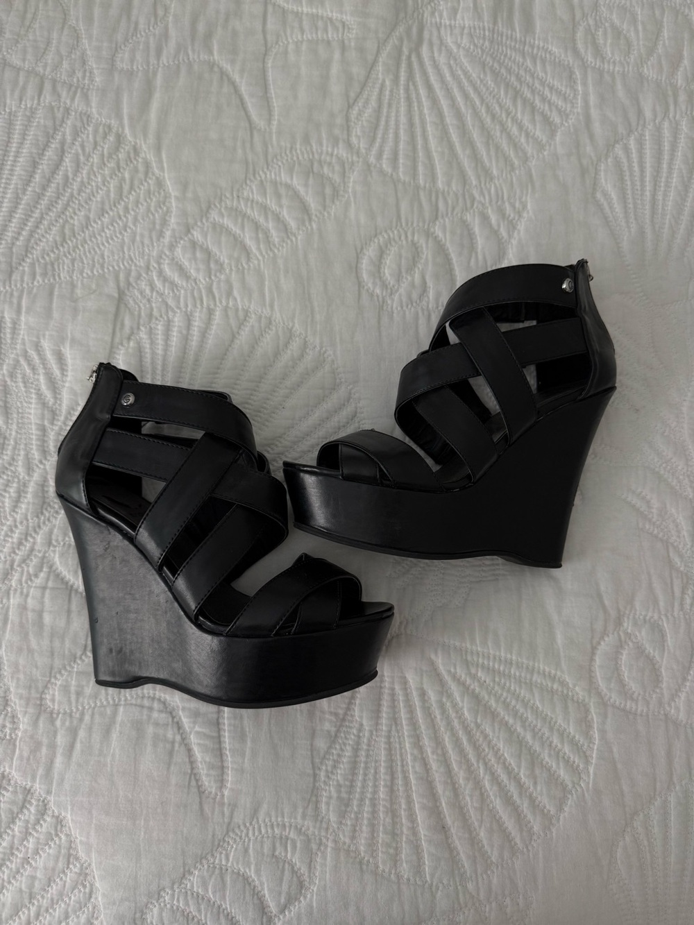 Guess High Heels - Picture 3 of 13